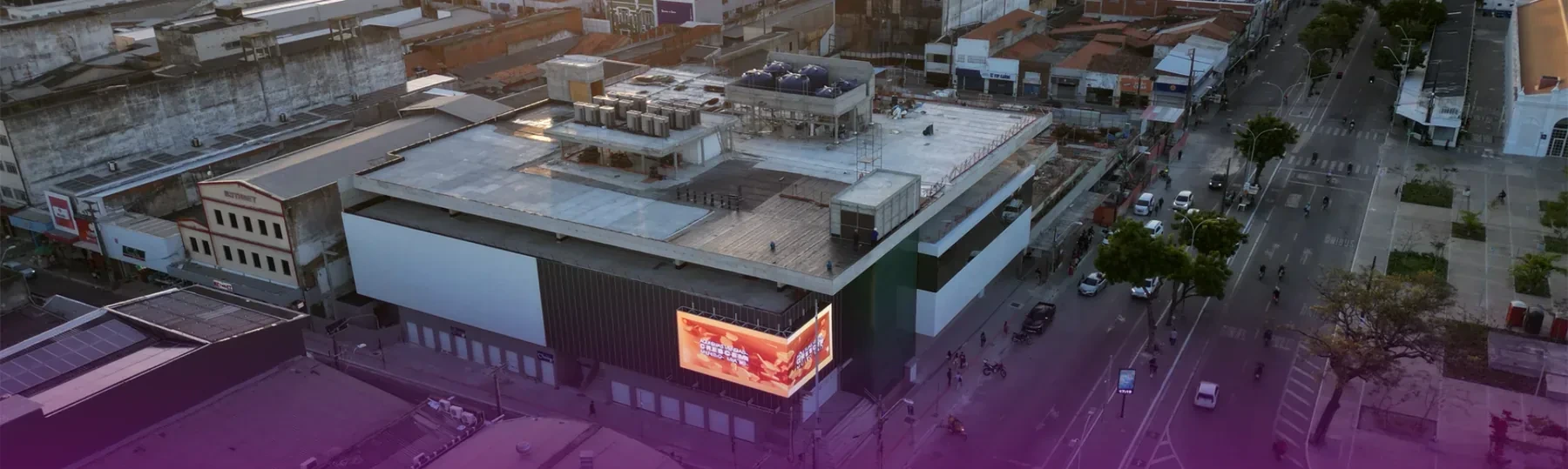 Imagem editorial do artigo DOOH em Fortaleza: atenção, rota e contexto urbano